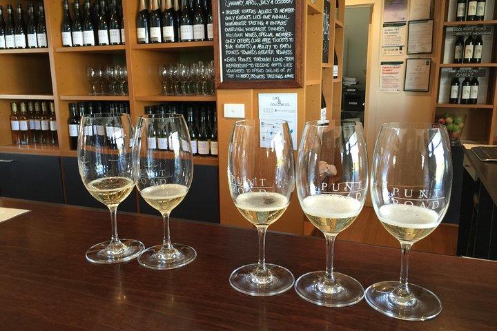 Melbourne: Epic Yarra Valley Wine Tour & Lunch - Gin/Beer Upgrade