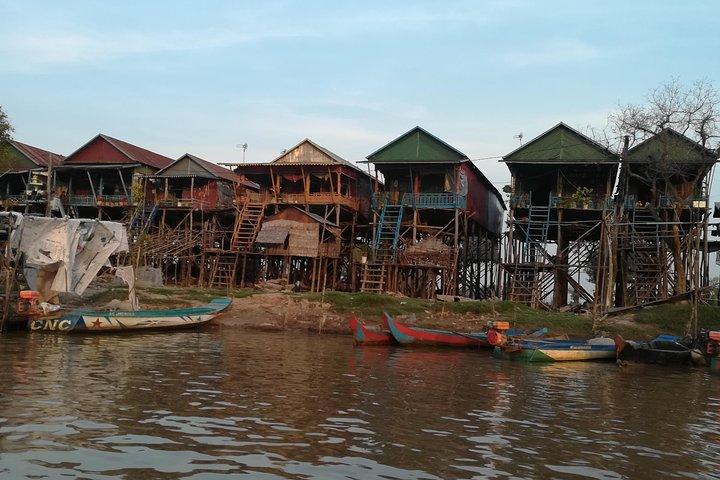Kulen Mountain and Floating Village (Kampong Phluk) Tour