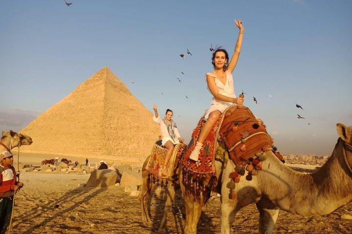 Giza Pyramids, Sphinx, Kephren Temple, Camel Ride Half Day Private Tour & Lunch