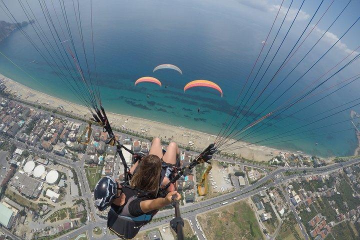 Tandem Paragliding in Alanya