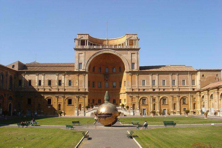 Vatican Wheelchair Private Tour with Skip the Line Tickets