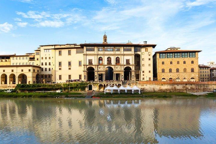 Small Group Guided Uffizi Gallery Tour with Timed Entry