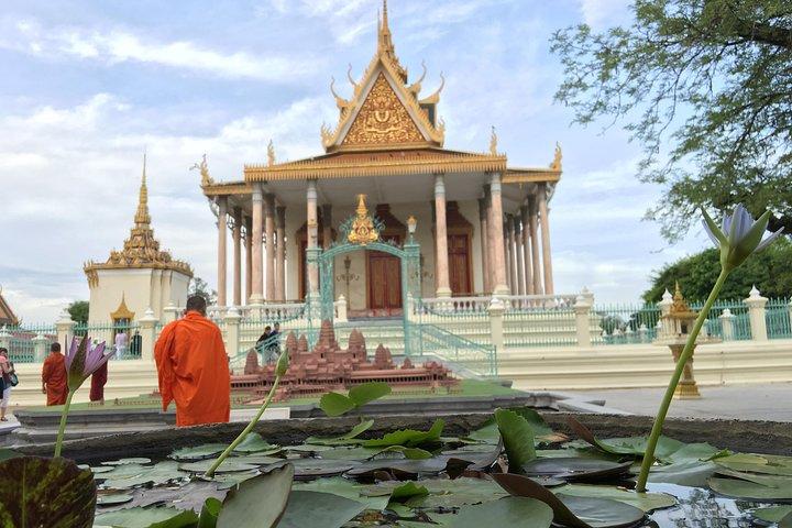 Cambodia 7 Days Tour from Siem Reap to Battambang and Phnom Penh