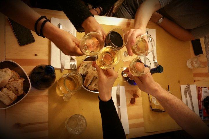 Rome Colosseum: Pizza & Aperitivo Food Tour at Sunset