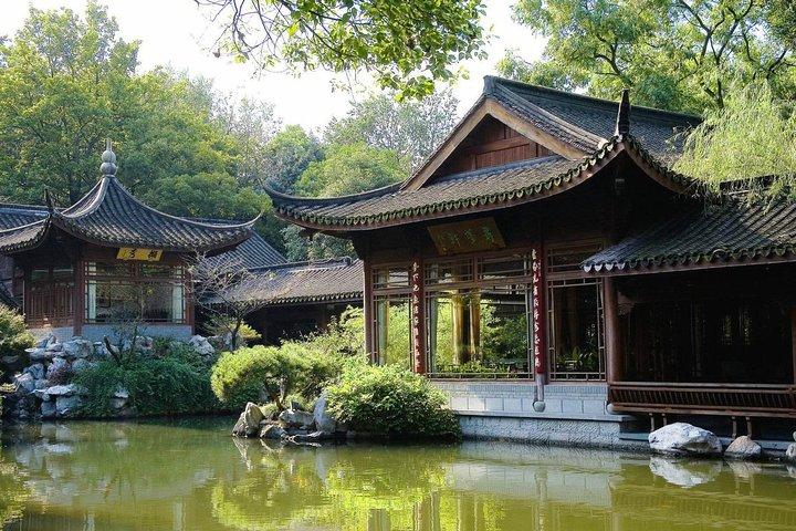2-Day Unlimited Private Trip to Suzhou and Hangzhou by Bullet Train from Shanghai