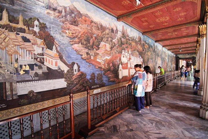 Private Tour: Magnificent Grand Palace and Emerald Buddha