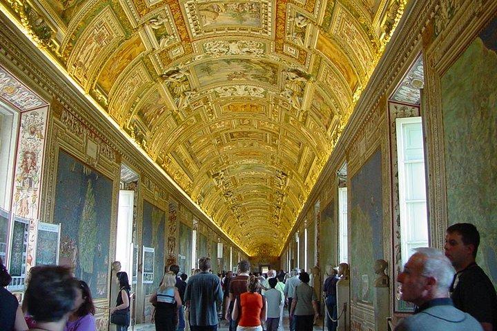 Skip the Line: Vatican Museums and Sistine Chapel Fast Track Admission Ticket