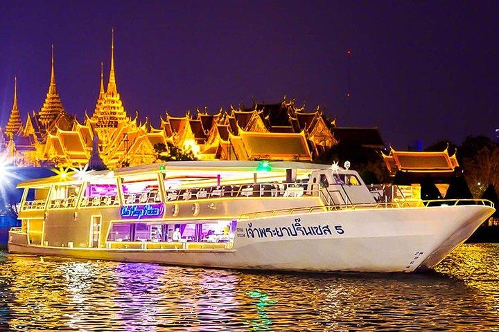 Chaophraya Princess Dinner Cruise in Bangkok with Hotel Pickup