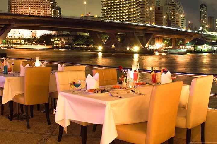 Chaophraya Princess Dinner Cruise in Bangkok with Hotel Pickup