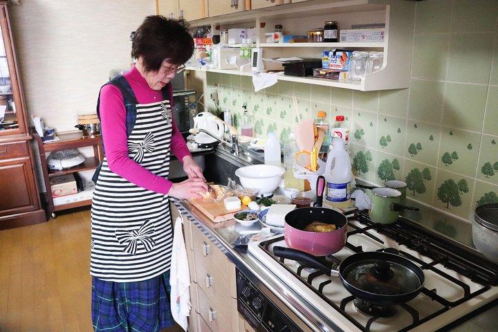 Kyoto Supermarket Tour, Tofu Shop Visit + Cooking Class with Rita