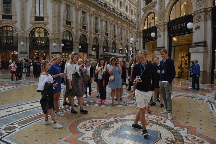 Milan City Tour by Historic Tram - Semi Private tour