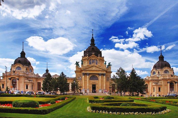 Budapest in a Day Private Luxury Sightseeing Tour