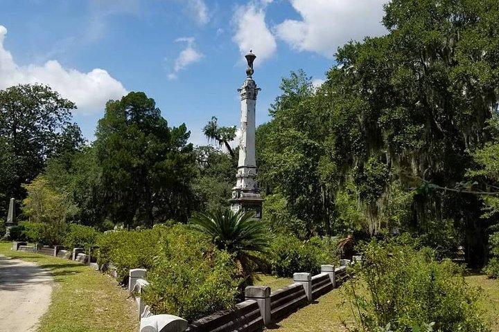 Bonaventure Cemetery Scenic History Art Symbols and Film Tour