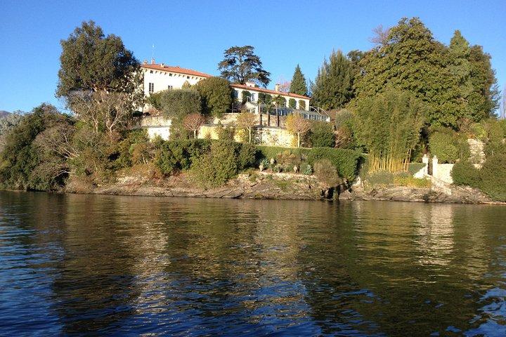 Stresa: 1-Day 3 Borromean Islands Hop-On Hop-Off Boat Tour
