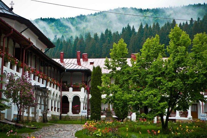 Three days tour of Iasi and UNESCO Painted Monasteries