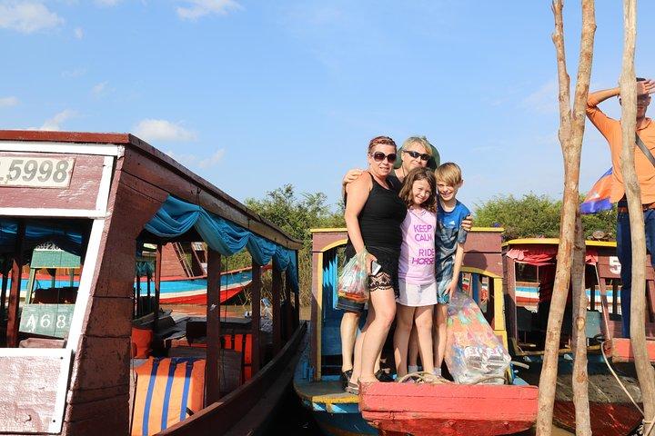 2-Day Temple visit and Floating village from Siem Reap