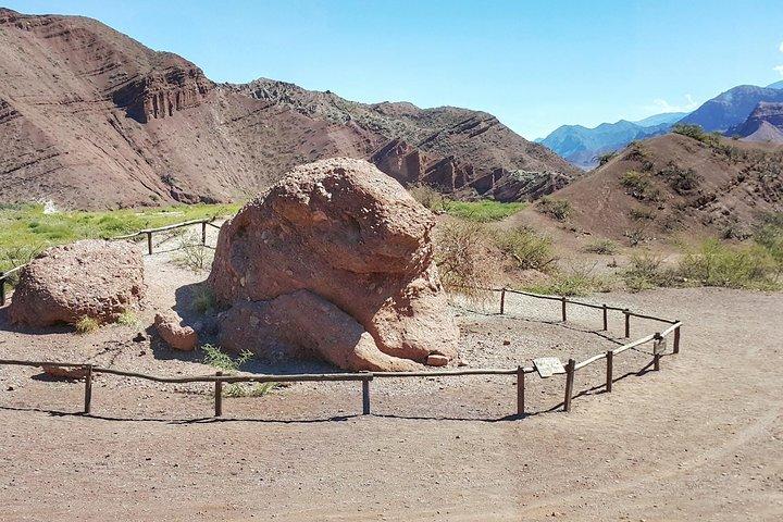 Full-Day Tour Cafayate Calchaqui Valleys with Wine