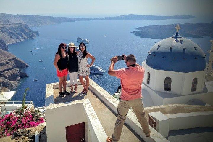 6-Hour Private Best of Santorini Experience