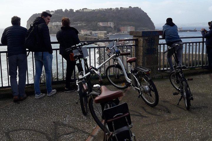 Naples: Panoramic Electric Bike Tour Thousand Colors