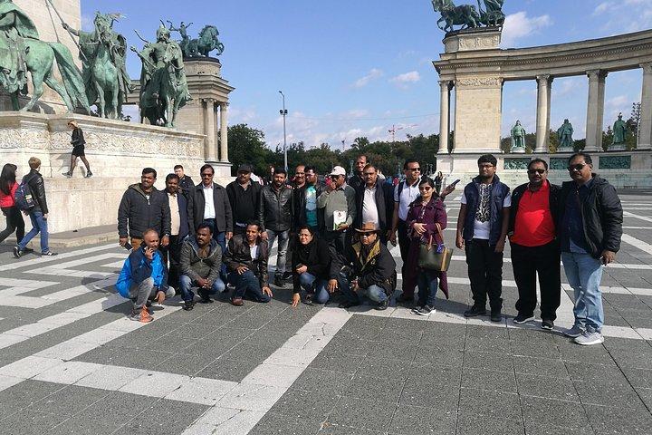 Budapest Private City Tour by car in 2 hours