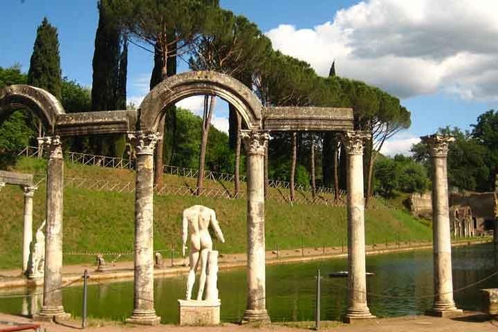 Tivoli Gardens and Hadrian's Villa full day guided tour