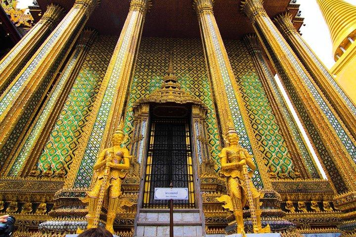 Private Tour: Magnificent Grand Palace and Emerald Buddha
