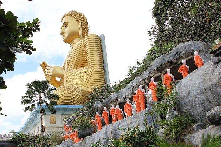 2 Week Travel Itinerary Sri Lanka with Yala Safari & Train Ride