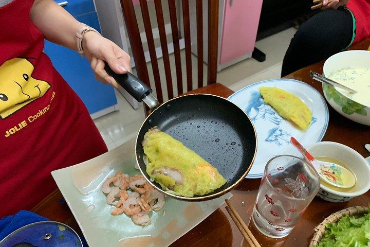 DaNang Cooking Class with Market and Coffee Tasting