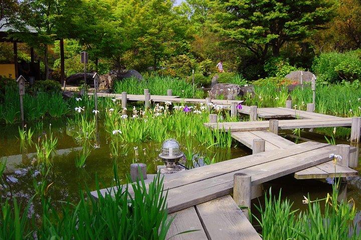 Private Car Full Day Tour of Osaka Temples, Gardens and Kofun Tombs