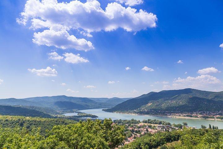 Danube Bend Private Day Tour from Budapest with Lunch