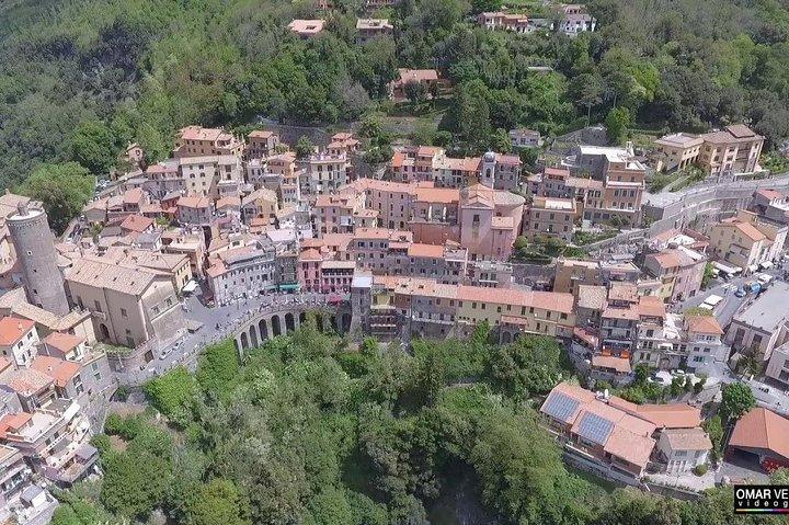 Private Rome Countryside Tour: Lakes, Wine , Food & Culture