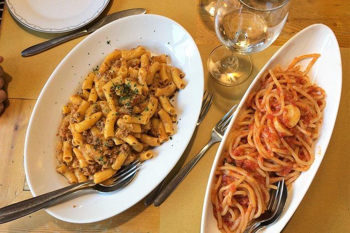Florentine Steak with Wines in San Gimignano Winery from Florence