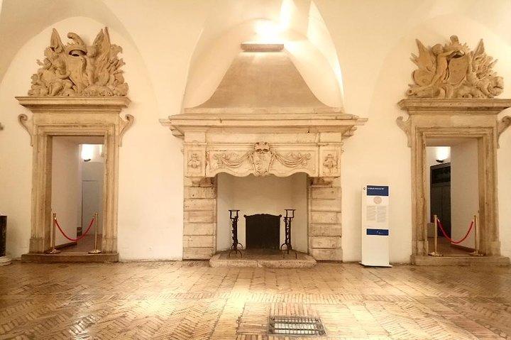 Skip-the-line Castle Sant'Angelo Museum & Bridge private Guided Tour in Rome