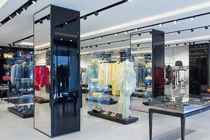 The Mall Luxury Outlet: Private Shopping Tour from Rome
