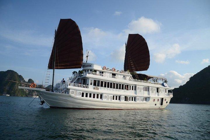 Halong Bay 3 Days - 2 Nights with VSpirit Cruise