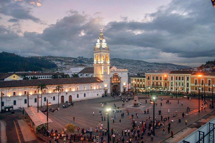 Personalized Quito City Tour with Teleférico and Mitad del Mundo