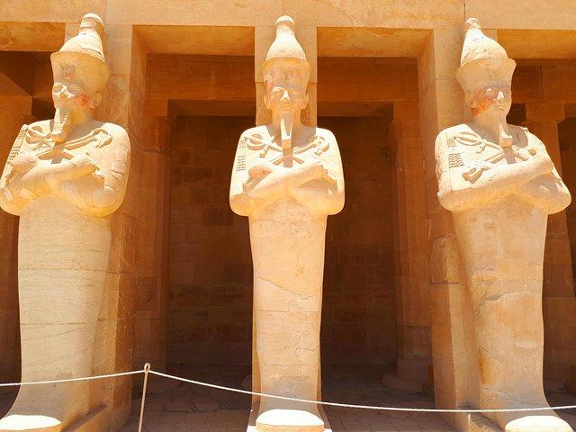 Private Guided Day Tour From Luxor To The East and West Bank