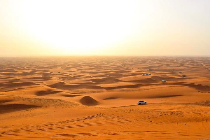 Dubai Desert 4x4 Safari with Camp activities & BBQ Dinner