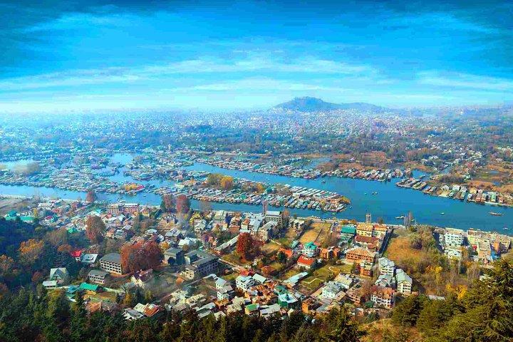 5-Day Kashmir Tour with Private Transfers & Hotel Stay