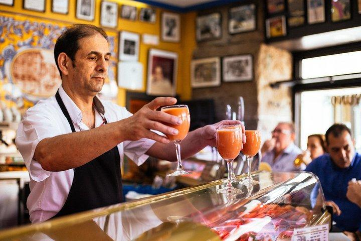 Madrid Private Food Walking Tour with 6 or 10 Tastings