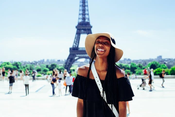Paris Private Tour with Seine River Cruise