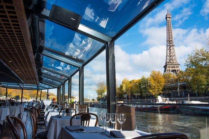 Paris Seine River Gourmet Lunch Cruise with Champagne Option