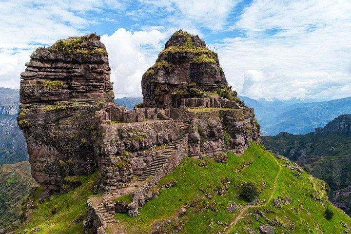 Waqrapukara Trek (Excursión día completo)