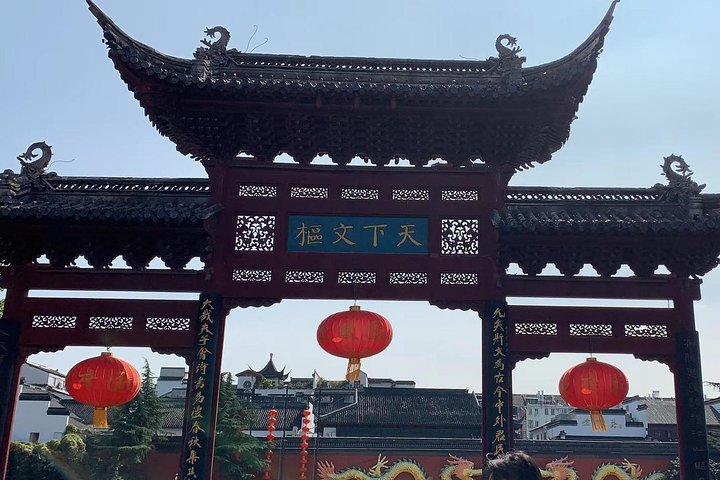 Private Nanjing Day Tour to Sun Yat-Sen's Mausoleum, Ming Xiaoling Tomb and Confucius Temple