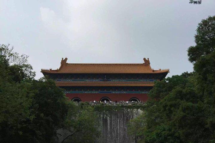 Private Nanjing Day Tour to Sun Yat-Sen's Mausoleum, Ming Xiaoling Tomb and Confucius Temple
