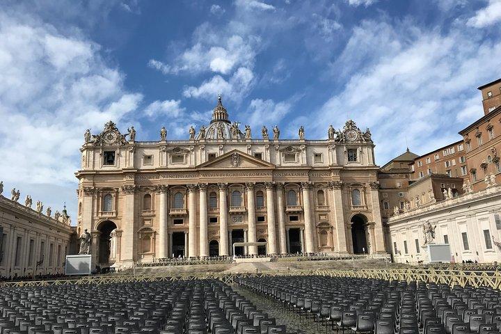 Sistine Chapel @ its best! First time slot Vatican Museums access