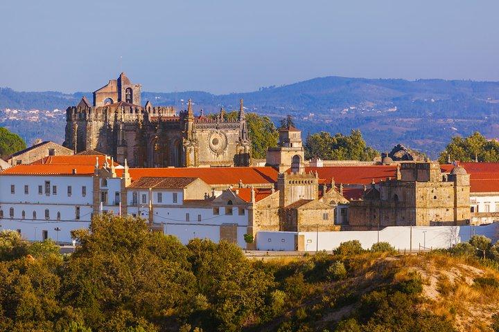 Templar Knights: Tomar and Almourol Castles Full Day Private Tour
