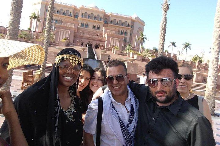 Abu Dhabi Tour with Grand Mosque and BAPS Temple