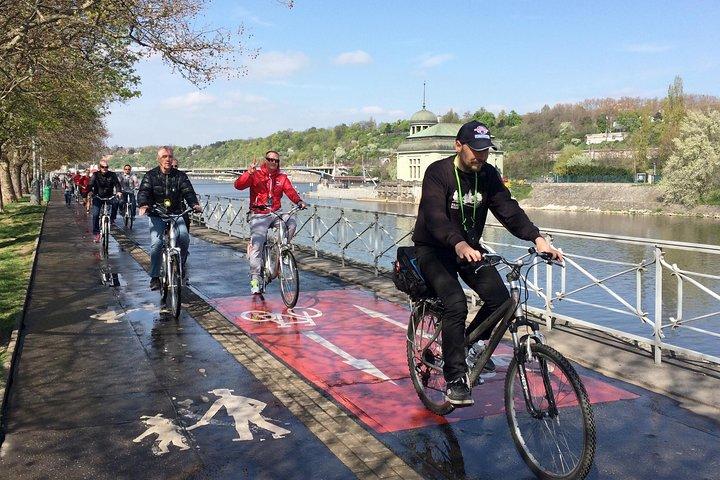 Self-Guided City Bike Tours