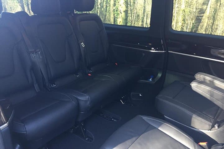 CDG Paris airport transfer in private van